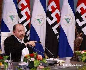 Comandante Daniel y Compañera Rosario en la XI Cumbre Extraordinaria de Jefes de Estado del ALBA-TCP