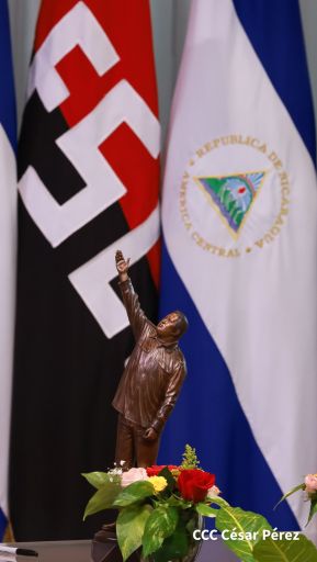 Comandante Daniel y Compañera Rosario en la XI Cumbre Extraordinaria de Jefes de Estado del ALBA-TCP