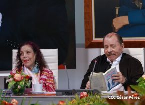 Comandante Daniel y Compañera Rosario en la XI Cumbre Extraordinaria de Jefes de Estado del ALBA-TCP