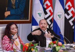 Comandante Daniel y Compañera Rosario en la XI Cumbre Extraordinaria de Jefes de Estado del ALBA-TCP