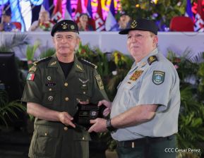Acto en conmemoración del 45 aniversario de fundación del Ejército de Nicaragua