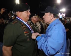 Acto en conmemoración del 45 aniversario de fundación del Ejército de Nicaragua