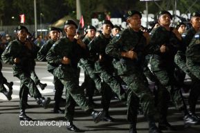 Desfile Pueblo-Ejército en el 45 Aniversario de la Fundación del Ejército de Nicaragua