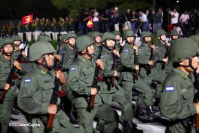 Desfile Pueblo-Ejército en el 45 Aniversario de la Fundación del Ejército de Nicaragua