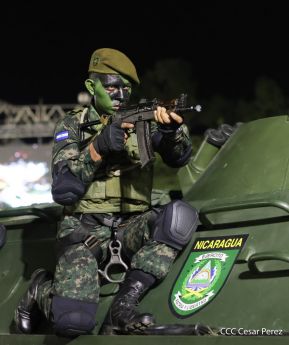 Desfile Pueblo-Ejército en el 45 Aniversario de la Fundación del Ejército de Nicaragua