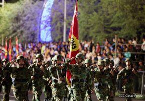 Desfile Pueblo-Ejército en el 45 Aniversario de la Fundación del Ejército de Nicaragua