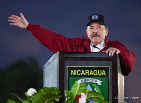 Desfile Pueblo-Ejército en el 45 Aniversario de la Fundación del Ejército de Nicaragua