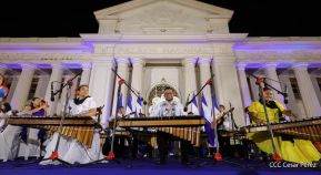 Celebración del Día Nacional del Huipil