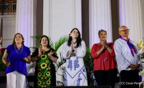 Celebración del Día Nacional del Huipil