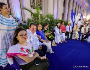 Celebración del Día Nacional del Huipil