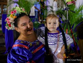 Celebración del Día Nacional del Huipil