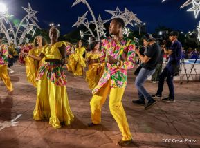 Celebración del Día Nacional del Huipil