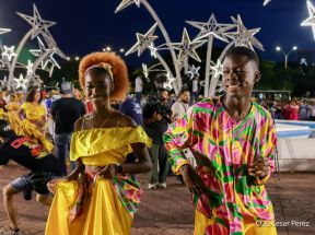 Celebración del Día Nacional del Huipil