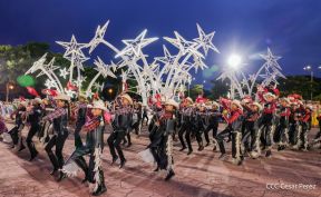 Celebración del Día Nacional del Huipil