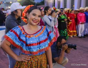 Celebración del Día Nacional del Huipil
