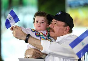 Desfile Escolar 2024 en honor a la gloriosa epopeya de la Batalla de San Jacinto