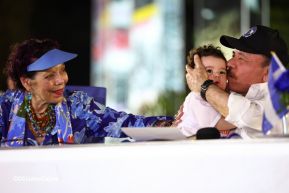 Desfile Escolar 2024 en honor a la gloriosa epopeya de la Batalla de San Jacinto