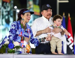 Desfile Escolar 2024 en honor a la gloriosa epopeya de la Batalla de San Jacinto