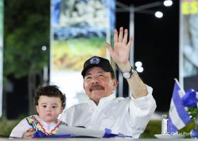 Desfile Escolar 2024 en honor a la gloriosa epopeya de la Batalla de San Jacinto