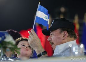 Desfile Escolar 2024 en honor a la gloriosa epopeya de la Batalla de San Jacinto