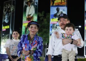 Desfile Escolar 2024 en honor a la gloriosa epopeya de la Batalla de San Jacinto