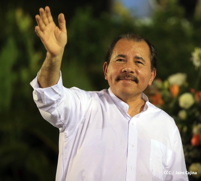Daniel y Rosario celebran junto al pueblo el Día Internacional de los Trabajadores
