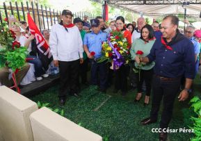 Honor y Gloria a los Héroes y Mártires de Nandaime