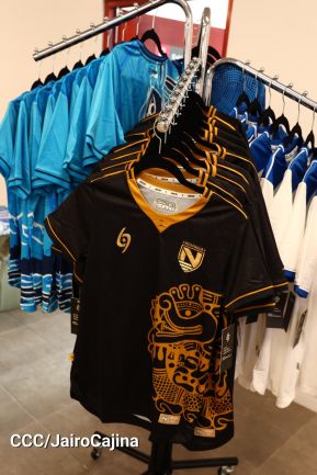 Inauguración del Estadio de Béisbol Rigoberto López Pérez en León