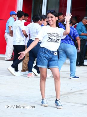 Inauguración del Estadio de Béisbol Rigoberto López Pérez en León