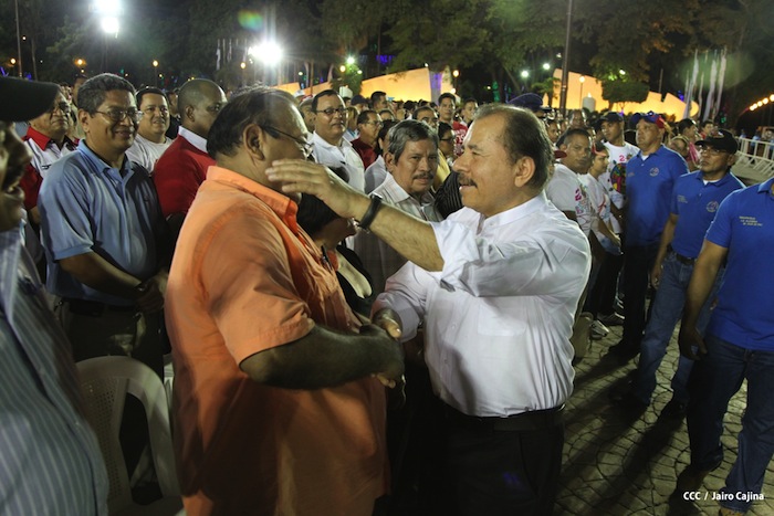 Daniel y Rosario celebran junto al pueblo el Día Internacional de los Trabajadores