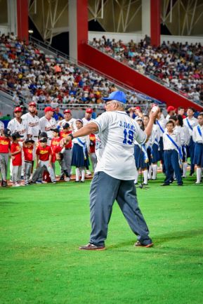 Inauguración del Estadio de Béisbol Rigoberto López Pérez en León