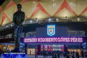 Inauguración del Estadio de Béisbol Rigoberto López Pérez en León