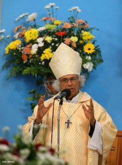 Cardenal Brenes celebra a San Antonio de Padua