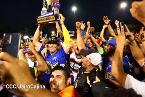 Germán Pomares Ordóñez corona a Chinandega como campeón 