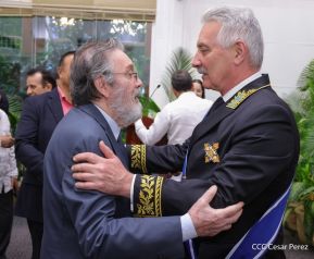 Compañero Alexander Khokhólikov recibe la Orden José de Marcoleta en el Grado de Gran Cruz 