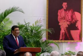 Compañero Alexander Khokhólikov recibe la Orden José de Marcoleta en el Grado de Gran Cruz 