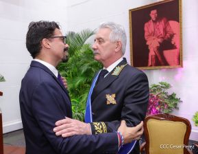 Compañero Alexander Khokhólikov recibe la Orden José de Marcoleta en el Grado de Gran Cruz 