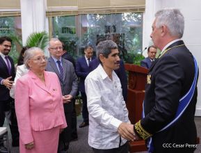 Compañero Alexander Khokhólikov recibe la Orden José de Marcoleta en el Grado de Gran Cruz 