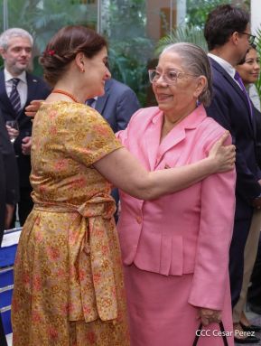 Compañero Alexander Khokhólikov recibe la Orden José de Marcoleta en el Grado de Gran Cruz 