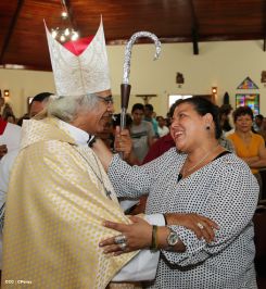 Cardenal Brenes celebra a San Antonio de Padua