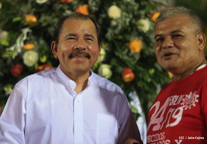 Daniel y Rosario celebran junto al pueblo el Día Internacional de los Trabajadores