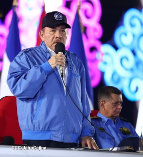 Conmemoración de los 45 años de fundación de la Policía Nacional y el Ministerio del Interior