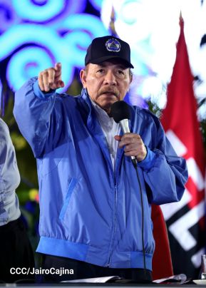 Conmemoración de los 45 años de fundación de la Policía Nacional y el Ministerio del Interior