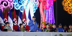 Conmemoración de los 45 años de fundación de la Policía Nacional y el Ministerio del Interior