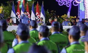 Conmemoración de los 45 años de fundación de la Policía Nacional y el Ministerio del Interior