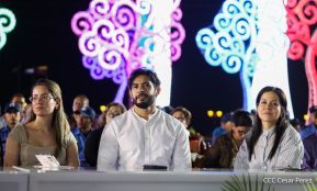 Conmemoración de los 45 años de fundación de la Policía Nacional y el Ministerio del Interior