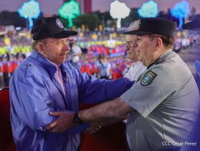 Conmemoración de los 45 años de fundación de la Policía Nacional y el Ministerio del Interior