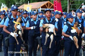 Desfile "La Paz Somos Todos" en saludo al 45 aniversario de fundación del Ministerio del Interior y la Policía Nacional
