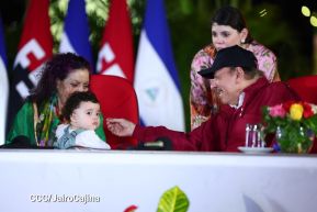 Desfile "La Paz Somos Todos" en saludo al 45 aniversario de fundación del Ministerio del Interior y la Policía Nacional