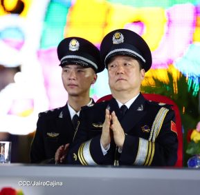 Desfile "La Paz Somos Todos" en saludo al 45 aniversario de fundación del Ministerio del Interior y la Policía Nacional